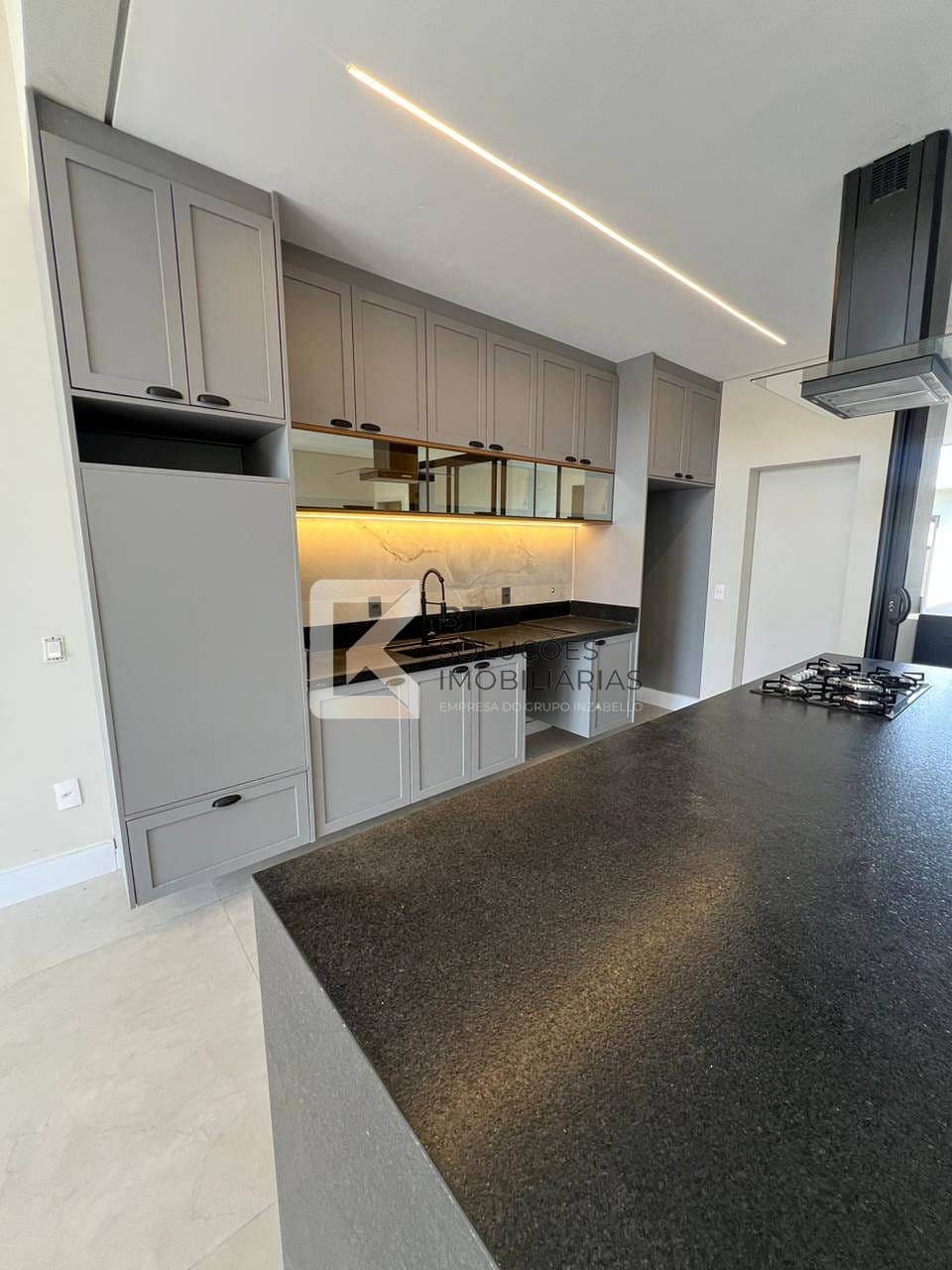 Casa, 3 quartos, 225 m² - Foto 4