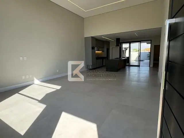 Casa com 360m² 3 quartos e 5 banheiros, à venda, no bairro Vila Inglesa em Indaiatuba