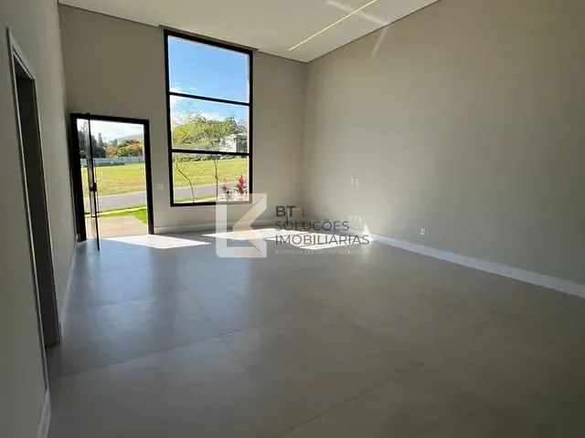 Casa com 360m² 3 quartos e 5 banheiros, à venda, no bairro Vila Inglesa em Indaiatuba