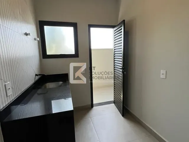 Casa com 360m² 3 quartos e 5 banheiros, à venda, no bairro Vila Inglesa em Indaiatuba