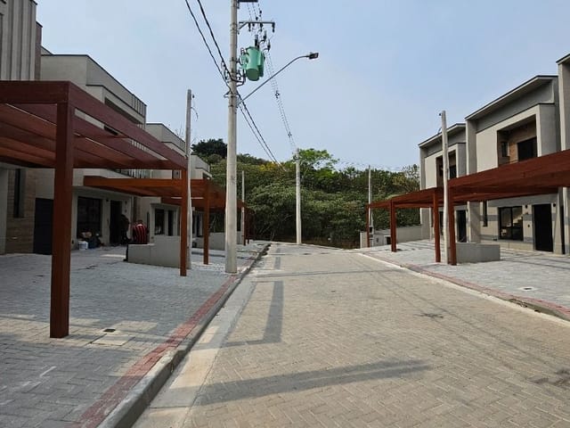 Casa com 171m² 3 quartos e 3 banheiros, à venda, no bairro Urbanova em São José dos Campos
