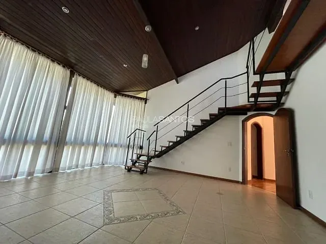 Casa com 360m² 4 quartos e 5 banheiros, à venda, no bairro Jardim Pagliato em Sorocaba