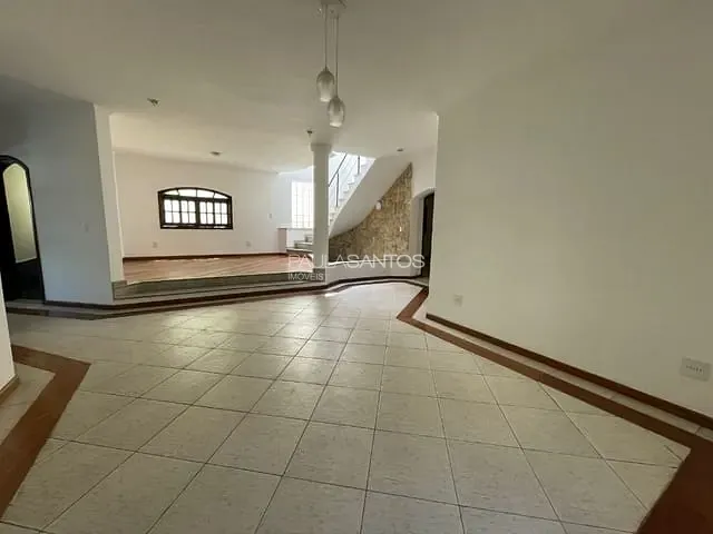 Casa com 360m² 4 quartos e 5 banheiros, à venda, no bairro Jardim Pagliato em Sorocaba