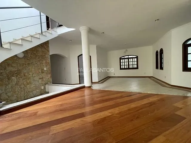 Casa com 360m² 4 quartos e 5 banheiros, à venda, no bairro Jardim Pagliato em Sorocaba
