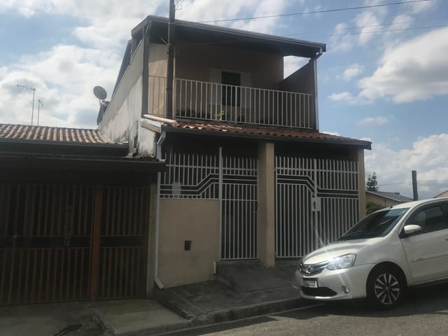 Casa com 125m² 3 quartos e 2 banheiros, à venda, no bairro Residencial Mombaça em Pindamonhangaba