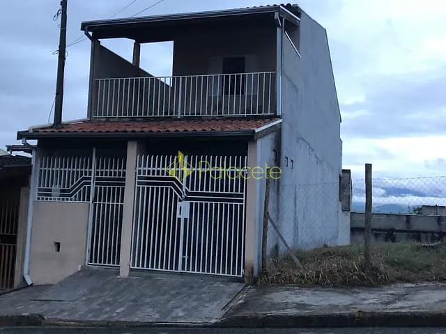 Casa com 125m² 3 quartos e 2 banheiros, à venda, no bairro Residencial Mombaça em Pindamonhangaba