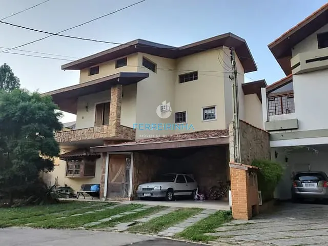 Casa com 450m² 4 quartos e 2 banheiros, à venda, no bairro Urbanova em São José dos Campos