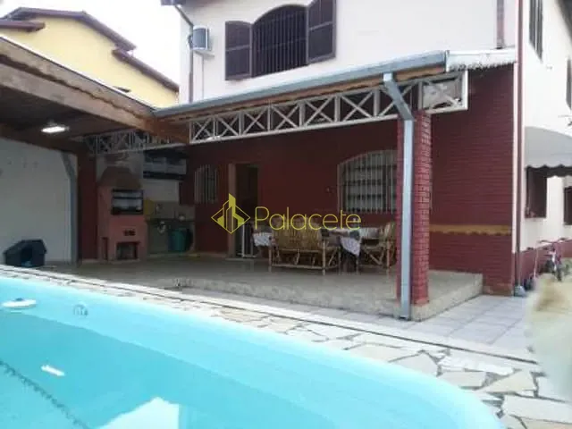 Casa com 300m² 3 quartos e 2 banheiros, à venda, no bairro Parque São Domingos em Pindamonhangaba
