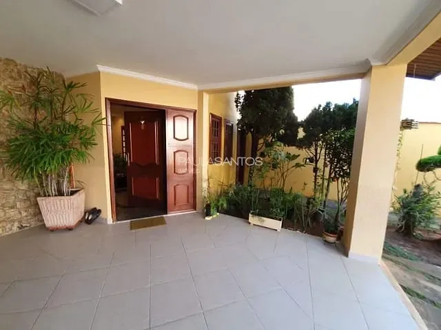 Casa com 600m² 4 quartos e 4 banheiros, à venda, no bairro Granja Olga em Sorocaba