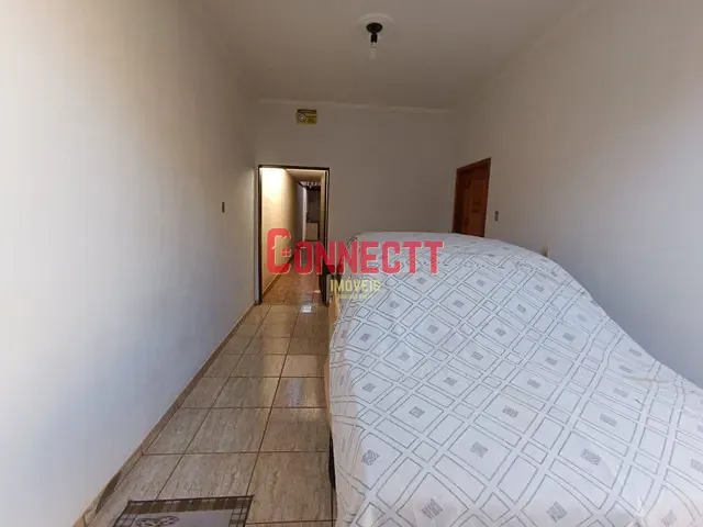 Casa com 194m² 3 quartos e 2 banheiros, à venda, no bairro Vila Tibério em Ribeirão Preto