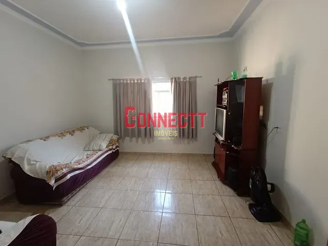Casa com 194m² 3 quartos e 2 banheiros, à venda, no bairro Vila Tibério em Ribeirão Preto