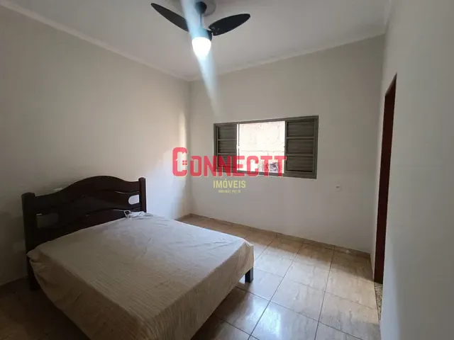Casa com 194m² 3 quartos e 2 banheiros, à venda, no bairro Vila Tibério em Ribeirão Preto