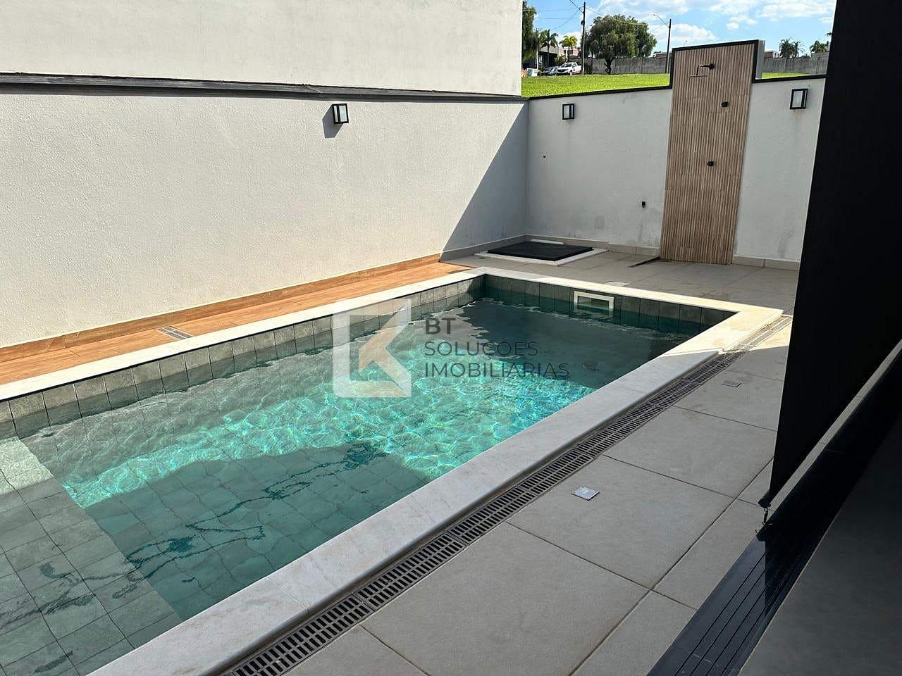 Casa, 4 quartos, 263 m² - Foto 37