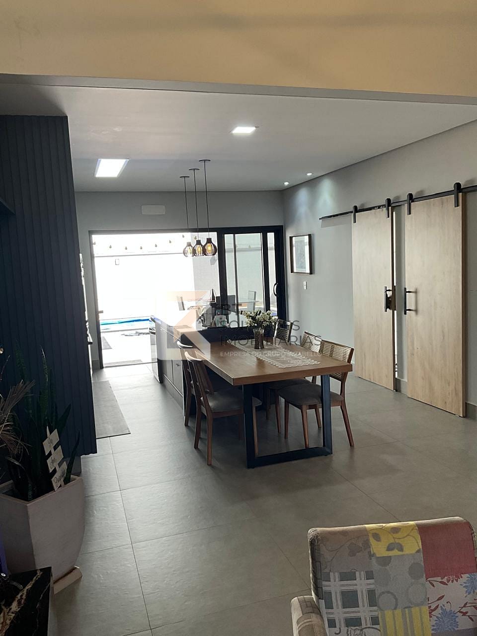 Casa, 4 quartos, 263 m² - Foto 3