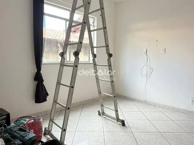 Casa com 72m² 2 quartos e 1 banheiro, para alugar, no bairro Minascaixa em Belo Horizonte