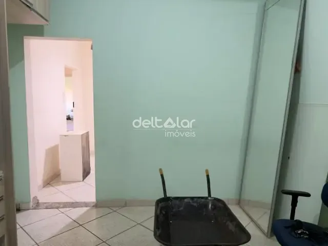 Casa com 72m² 2 quartos e 1 banheiro, para alugar, no bairro Minascaixa em Belo Horizonte