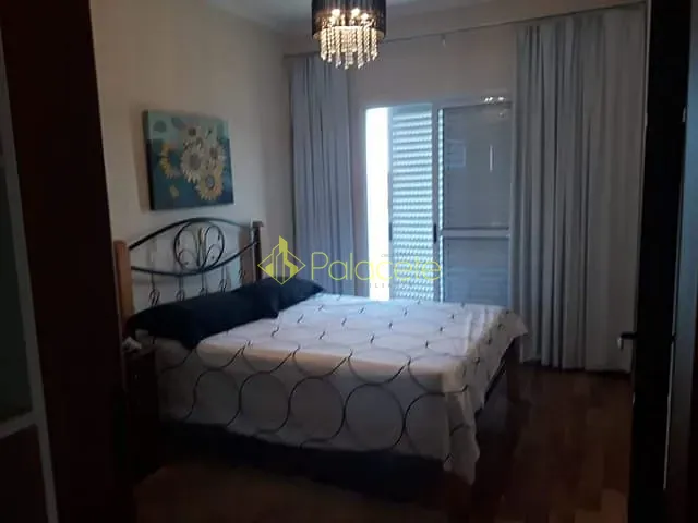 Casa com 420m² 5 quartos e 5 banheiros, à venda, no bairro Condomínio Real Ville em Pindamonhangaba