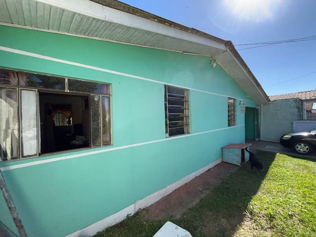 Casa à Venda – 170 m², 4 Quartos, Sala, Cozinha e Garagem
