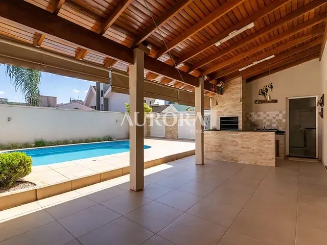 Casa com 306m² 4 quartos e 3 banheiros, à venda, no bairro Portal de Versalhes II em Londrina