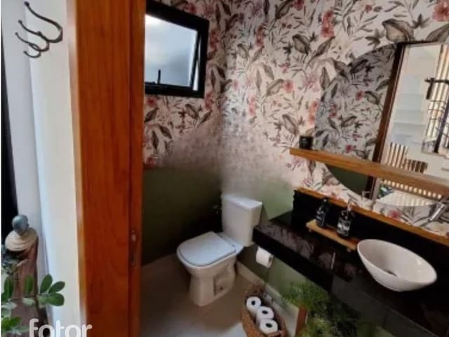 Casa com 250m² 4 quartos e 4 banheiros, à venda, no bairro Urbanova em São José dos Campos