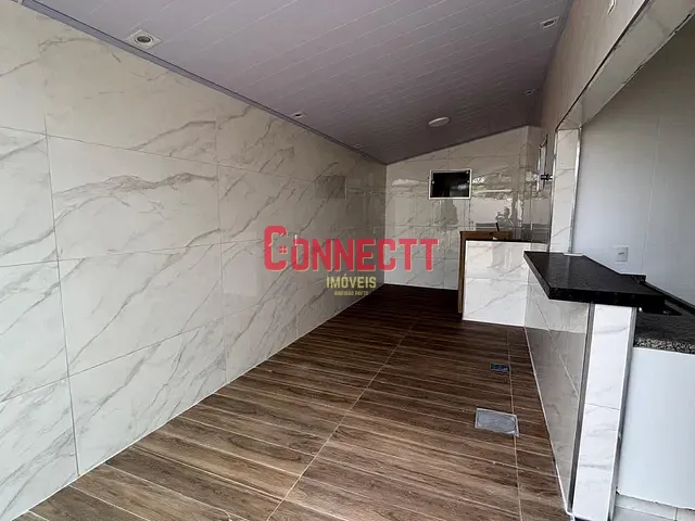 Casa com 160m² 3 quartos e 2 banheiros, à venda, no bairro Centro em Brodowski