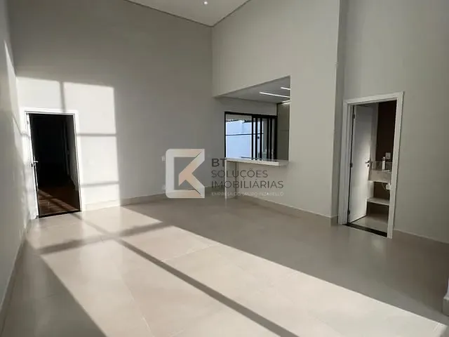 Casa com 331m² 3 quartos e 4 banheiros, à venda, no bairro Colinas de Indaiatuba em Indaiatuba