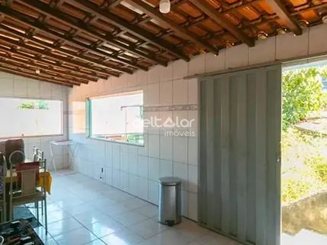 Casa com 300m² 3 quartos e 2 banheiros, para alugar, no bairro Minascaixa em Belo Horizonte