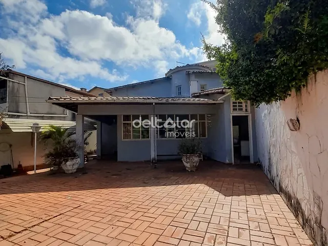 Casa com 360m² 4 quartos e 2 banheiros, à venda, no bairro São João Batista (Venda Nova) em Belo Horizonte