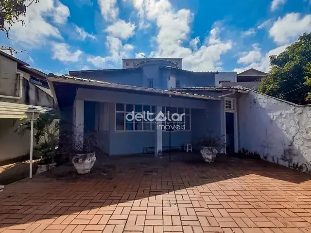 Casa com 360m² 4 quartos e 2 banheiros, à venda, no bairro São João Batista (Venda Nova) em Belo Horizonte