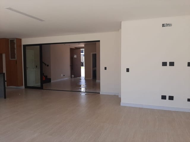 Casa com 451m² 4 quartos e 4 banheiros, à venda, no bairro Loteamento Vivant Urbanova em São José dos Campos