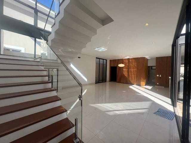 Foto do Casa - Casa à venda e locação 4 Quartos, 4 Suites, 4 Vagas, 287M², Jardim do Lago, Uberaba - MG | Flamboyant Lll | ZUCATO IMOBILIARIA LTDA