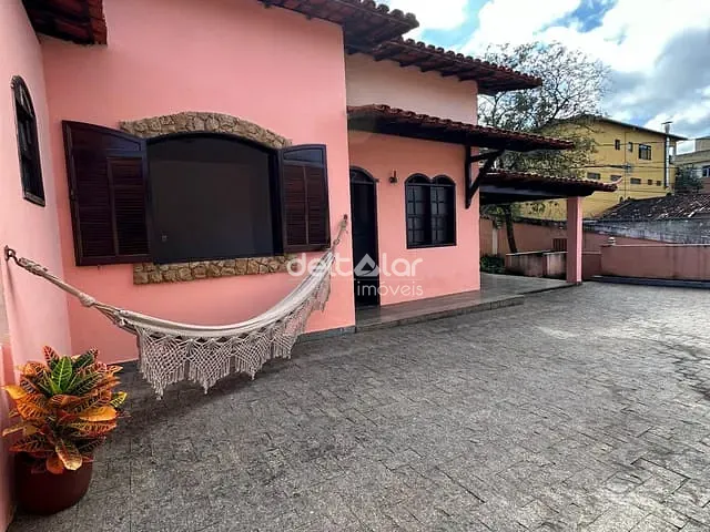 Casa 3 quartos e 4 banheiros, à venda, no bairro Vila Cloris em Belo Horizonte