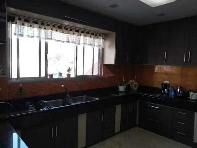 Casa com 300m² 3 quartos e 3 banheiros, à venda, no bairro Jardim Zaira em Mauá