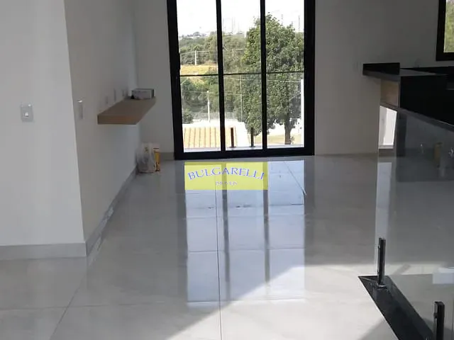 Casa com 320m² 3 quartos e 4 banheiros, à venda, no bairro Loteamento Villaggio di San Francisco em Jundiaí
