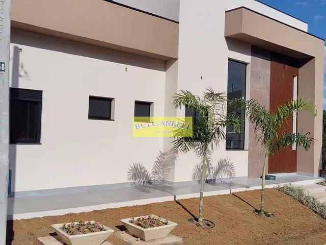 Casa com 320m² 3 quartos e 4 banheiros, à venda, no bairro Loteamento Villaggio di San Francisco em Jundiaí