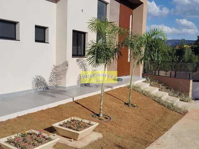 Casa com 320m² 3 quartos e 4 banheiros, à venda, no bairro Loteamento Villaggio di San Francisco em Jundiaí