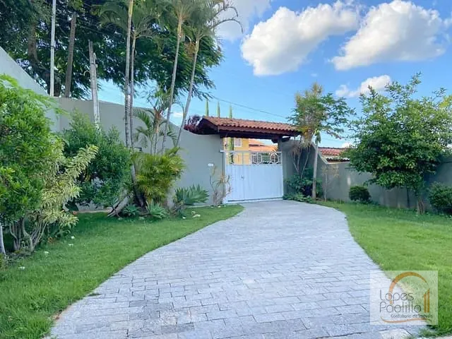 Casa com 403m² 3 quartos e 3 banheiros, à venda, no bairro Jardim do Lago em Atibaia