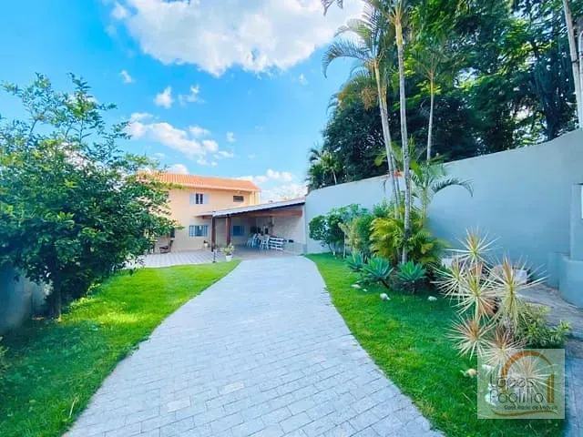 Casa com 403m² 3 quartos e 3 banheiros, à venda, no bairro Jardim do Lago em Atibaia