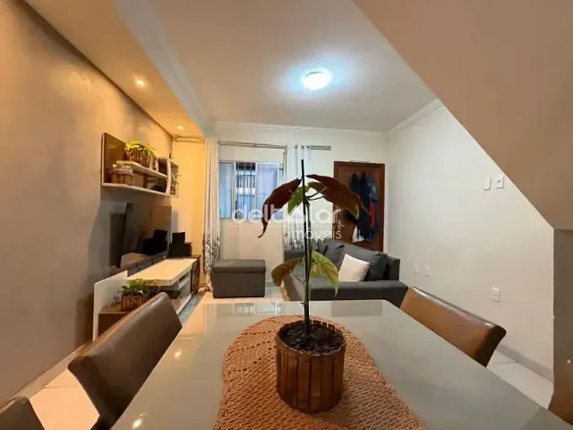Casa com 78m² 2 quartos e 2 banheiros, à venda, no bairro Jaqueline em Belo Horizonte
