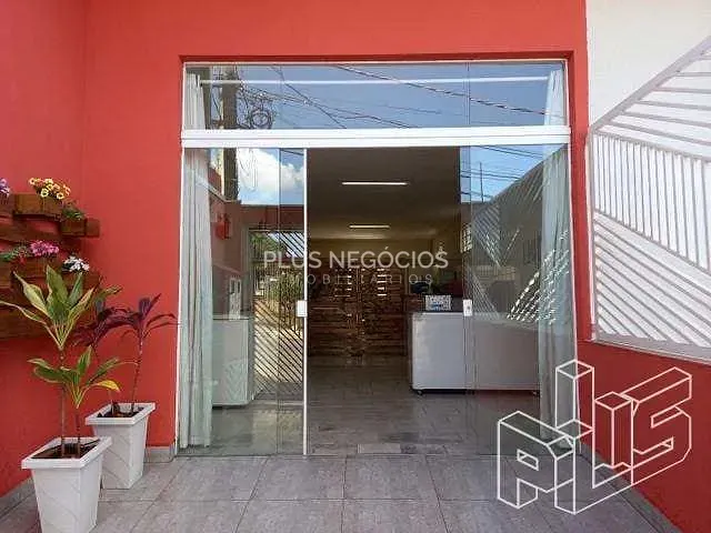 Casa com 289m² 3 quartos e 4 banheiros, à venda, no bairro Wanel Ville em Sorocaba