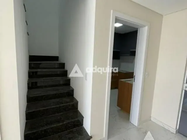 Casa com 142m² 3 quartos e 3 banheiros, à venda, no bairro Olarias em Ponta Grossa