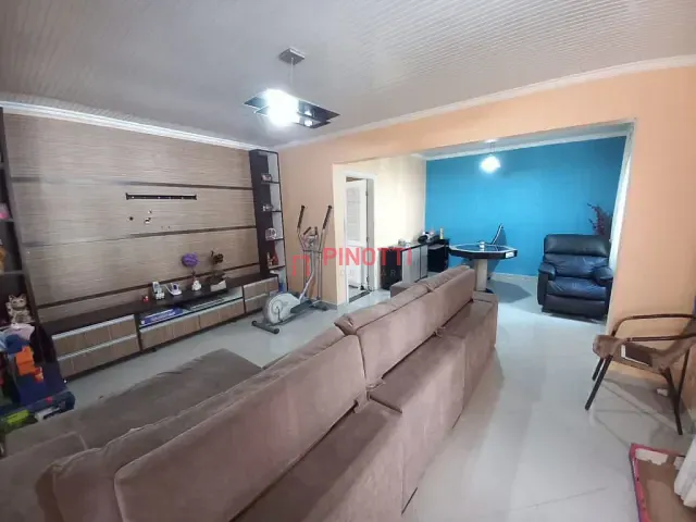Casa 3 quartos e 2 banheiros, à venda, no bairro Nova Petrópolis em São Bernardo do Campo