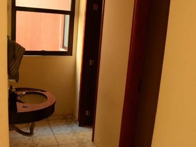 Casa com 460m² 4 quartos e 3 banheiros, para alugar, no bairro Jardim das Flores em Osasco
