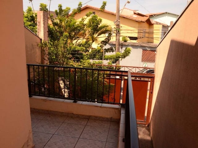 Casa com 460m² 4 quartos e 3 banheiros, para alugar, no bairro Jardim das Flores em Osasco