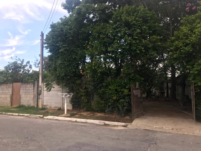 Casa com 810m², à venda, no bairro Vila São Benedito em Pindamonhangaba