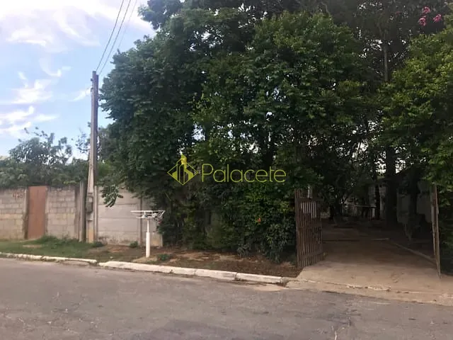 Casa com 810m², à venda, no bairro Vila São Benedito em Pindamonhangaba