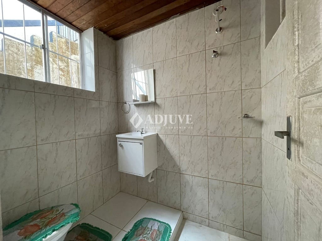 Casa à venda com 4 quartos, 180m² - Foto 11