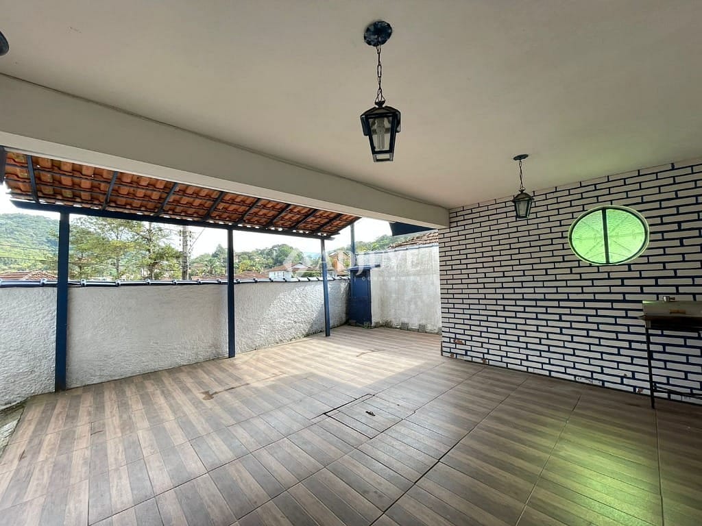 Casa à venda com 4 quartos, 180m² - Foto 12