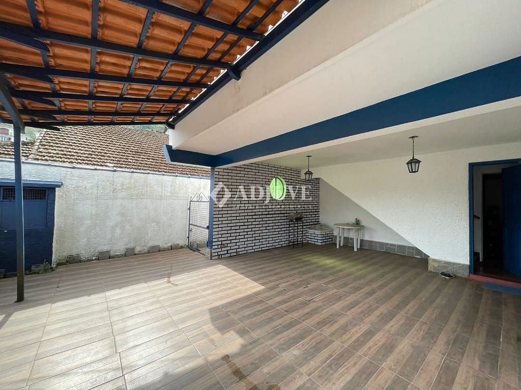 Casa à venda com 4 quartos, 180m² - Foto 14