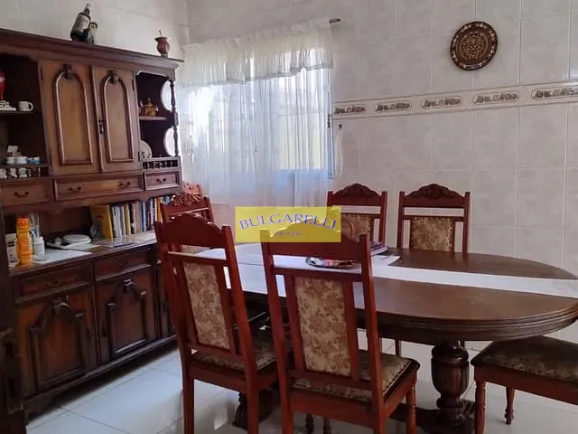 Casa com 250m², à venda, no bairro Jardim São Vicente em Jundiaí